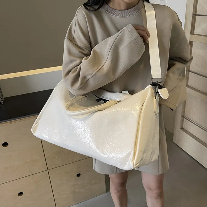 Minimalist Leather Duffle