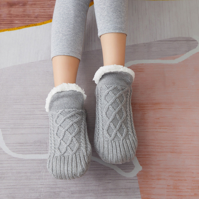 Plush Cable-Knit Home Footwear