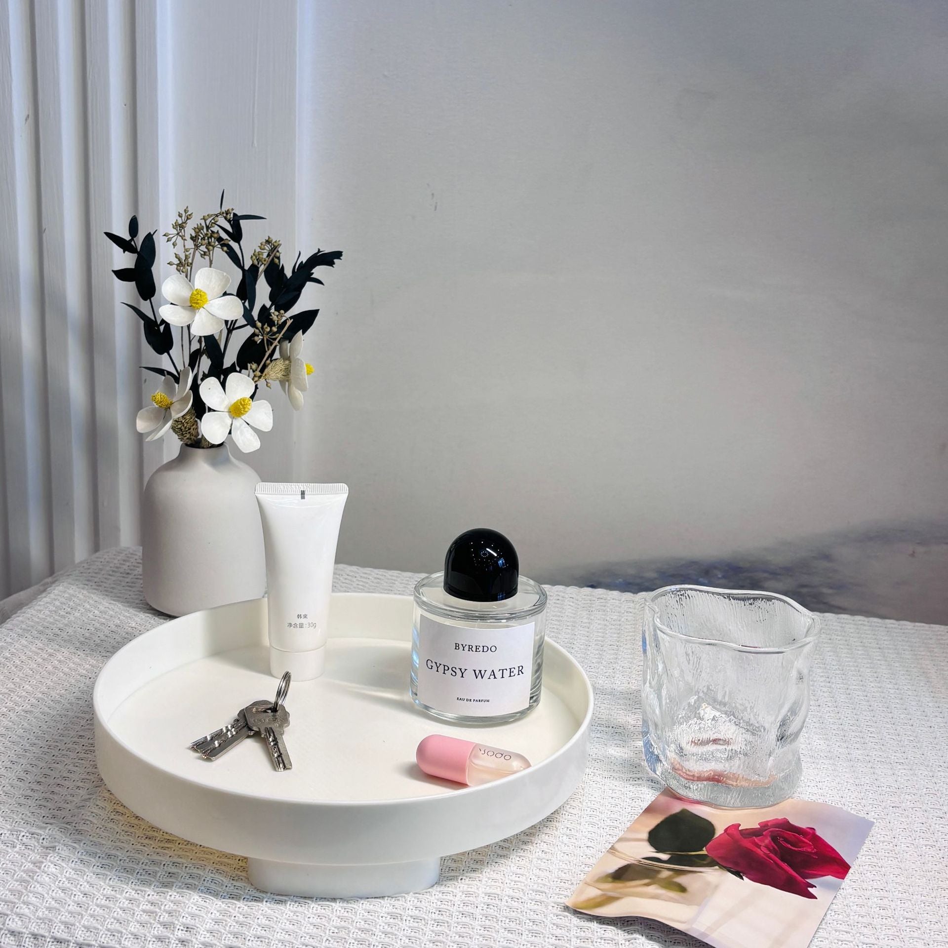 Minimal Round Display Tray