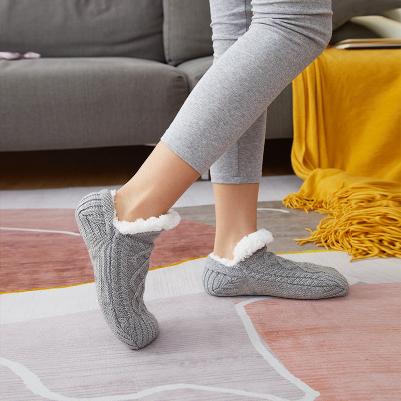 Plush Cable-Knit Home Footwear